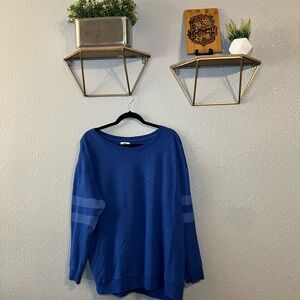 Old Navy Women's Blue Crew Neck Sweater